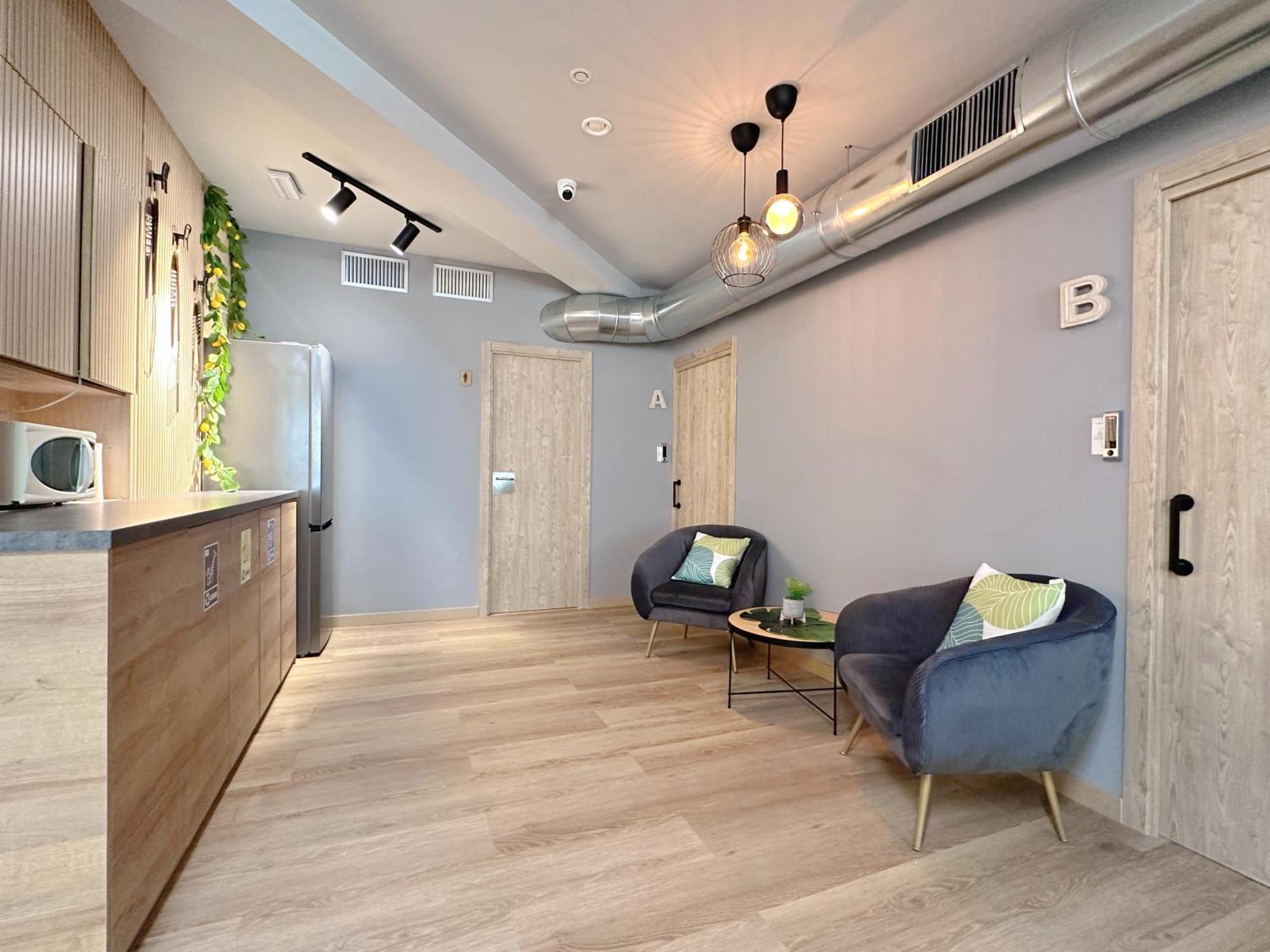 The Pod Suite Hostel Blasco バレンシア エクステリア 写真